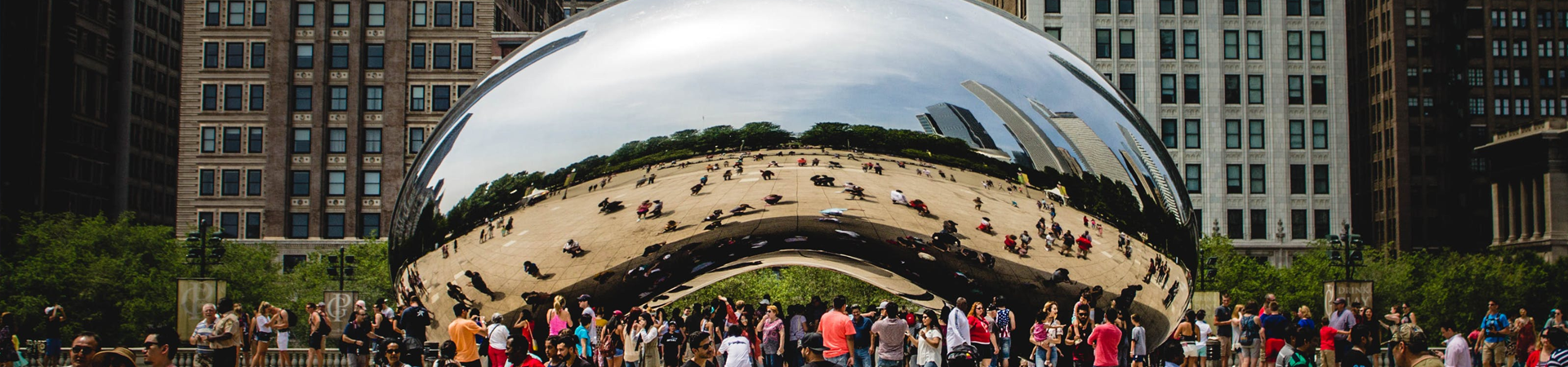 Cloud Gate sculpture in Chicago